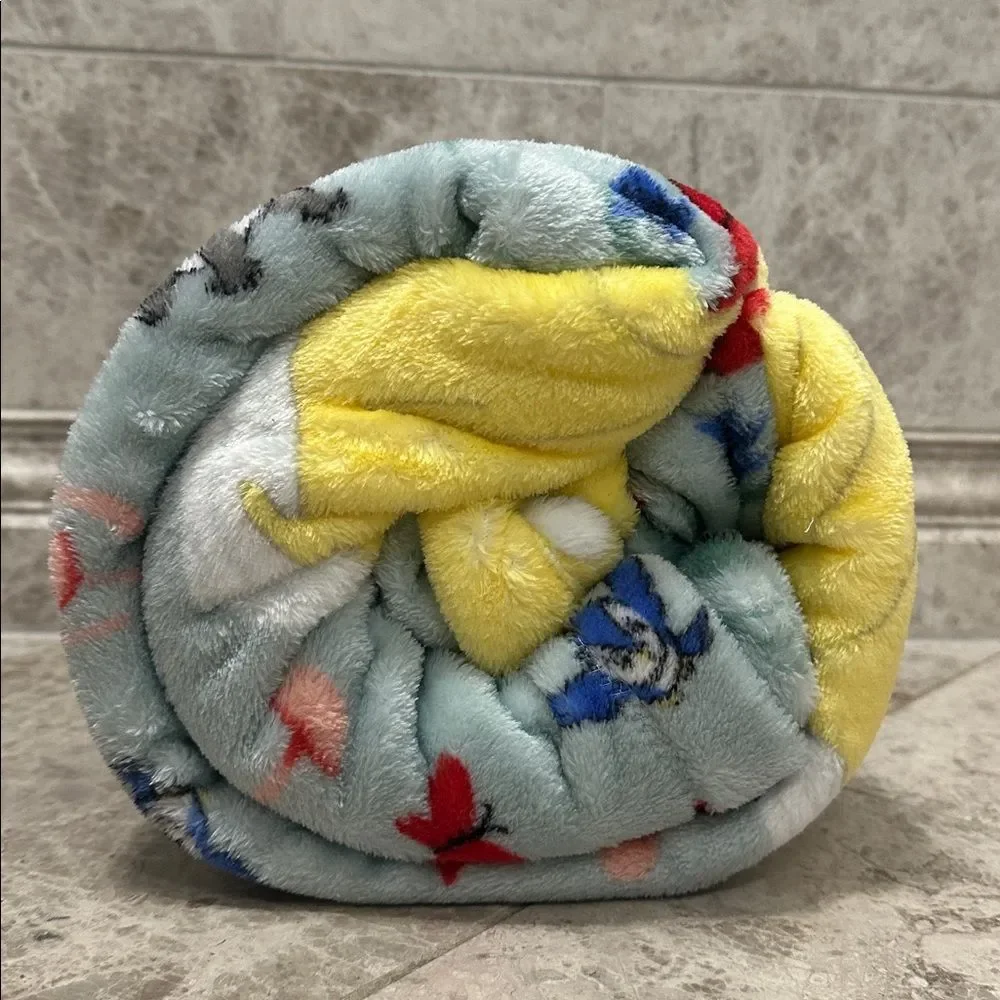 Snow White Throw Blanket Oversized Disney Plush Throw Big One NEW 60 x 72